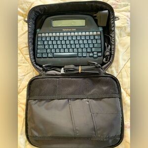 AlphaSmart 3000 Portable Word Processor with Case, works! Make me an offer!
